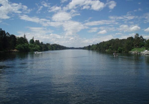 Great River Walk Penrith pram-friendly path along Nepean River
